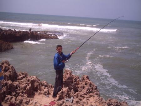 moi ahmed a la plage d'aglou je fait la paiche