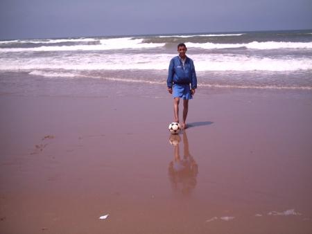 salut moi ahmed ds aglou j'ai jeu la ball