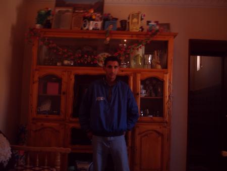 ahmed dans la  maison