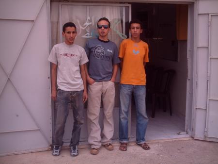 moi avec mes ami abd et brahim
